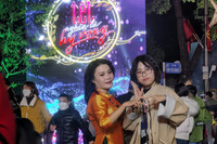 Nhìn lại những khoảnh khắc ấn tượng trong đêm giao thừa đón xuân Quý Mão 2023 ở Hà Nội