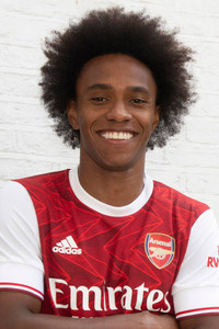 [ẢNH] Willian hớn hở ra mắt, háo hức với tương lai ở Arsenal
