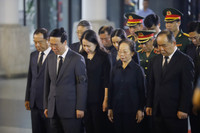 Lãnh đạo Đảng, Nhà nước viếng Thượng tướng Nguyễn Chí Vịnh