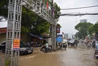 Xem người dân Hà Nội vất vả 