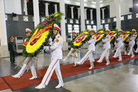 Lãnh đạo Đảng, Nhà nước viếng Thượng tướng Nguyễn Chí Vịnh