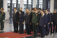 Lãnh đạo Đảng, Nhà nước viếng Thượng tướng Nguyễn Chí Vịnh