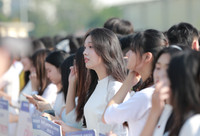 Nữ sinh có tên như Hoa hậu thu hút sự chú ý ở giải bóng đá THPT Hà Nội