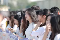 Nữ sinh có tên như Hoa hậu thu hút sự chú ý ở giải bóng đá THPT Hà Nội