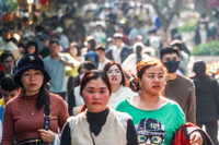 Suối Yến tấp nập đò qua lại trước ngày khai hội chùa Hương