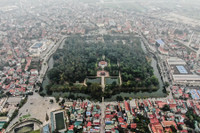 Ngắm phố đi bộ sắp hoạt động đẹp như tranh bên thành cổ đá ong ở Hà Nội