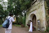 Ngắm phố đi bộ sắp hoạt động đẹp như tranh bên thành cổ đá ong ở Hà Nội