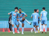 Xuân Son tươi rói, cần mẫn tập luyện cùng ĐT Việt Nam 