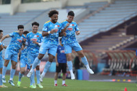 Xuân Son tươi rói, cần mẫn tập luyện cùng ĐT Việt Nam 