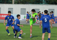 Chùm ảnh loạt trận 13h30 ngày 12-11