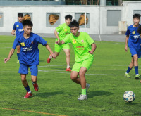 Chùm ảnh loạt trận 13h30 ngày 12-11