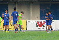 Chùm ảnh loạt trận 15h30 ngày 12-11