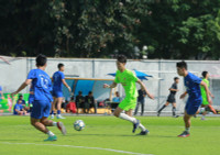 Chùm ảnh loạt trận 13h30 ngày 12-11