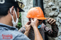 [ẢNH] Xem công nhân đục thông vòm cầu trăm năm tuổi trên phố Phùng Hưng