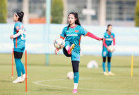 Nữ tuyển thủ Việt Nam đẹp ngất ngây cùng bikini