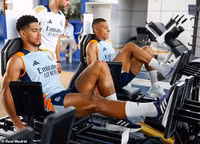 Mbappe hớn hở trong buổi tập đầu tiên cùng Real Madrid