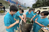 Nồi bánh chưng ấm áp của các 