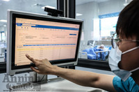 Những hình ảnh đặc biệt về nơi đang giành giật sự sống cho bệnh nhân Covid-19 nặng ở Hà Nội