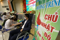 Ấn tượng hình ảnh thanh niên Công an Thủ đô rạng rỡ khi hiến máu phục vụ bệnh nhân ngày sát Tết