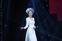 Tận mắt nữ sinh 