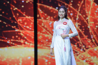 Tận mắt nữ sinh 