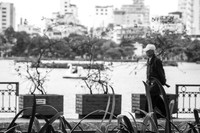 Lãng đãng chiều đông Hà Nội qua các bức ảnh đen trắng giàu cảm xúc