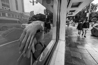 Lãng đãng chiều đông Hà Nội qua các bức ảnh đen trắng giàu cảm xúc