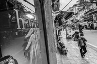 Lãng đãng chiều đông Hà Nội qua các bức ảnh đen trắng giàu cảm xúc