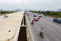 Công trường cầu Vĩnh Tuy giai đoạn 2 những ngày cuối năm 2022 