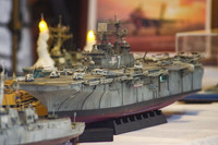 Sống động dàn mô hình quân sự khủng đang được trưng bày ở Hà Nội