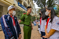  Hà Nội: Xem học sinh THCS hào hứng tham gia hỏi đáp về tác hại của ma túy 