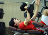 Thầy Park cho Công Phượng tập tạ sau trận thua Nhật Bản