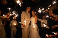 Bộ ảnh cưới lung linh của thủ môn Đặng Văn Lâm và cô dâu Yến Xuân