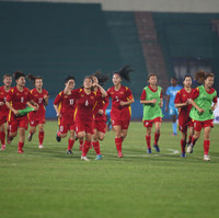 Nữ tuyển thủ U20 Việt Nam đẹp ngỡ ngàng cùng bikini