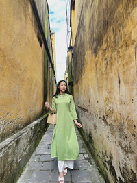 Nữ tuyển thủ U20 Việt Nam đẹp ngỡ ngàng cùng bikini