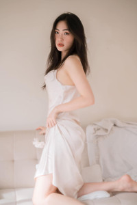 Nhan sắc tựa 'nàng thơ' của VĐV bóng chuyền đang gây sốt cộng đồng mạng