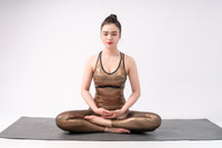 Vẻ đẹp cuốn hút của nữ Chủ tịch Liên minh yoga thế giới khu vực Đông Nam Á