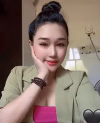 Nhan sắc hôn thê hơn 2 tuổi của hậu vệ Hồ Tấn Tài