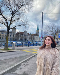 Mê mẩn vóc dáng bạn gái nhân viên ngân hàng của Vũ Văn Thanh