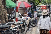 Cận cảnh các điểm trông giữ xe không dùng tiền mặt ở Hà Nội từ hôm nay