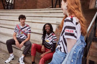 [ẢNH] Cận cảnh áo đấu mới xấu thảm hại của M.U