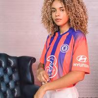 [ẢNH] Áo đấu phụ của Chelsea và Barca bị chê hết lời