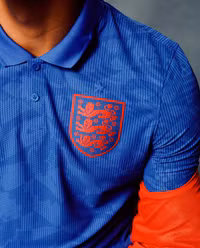 [ẢNH] Dàn sao tuyển Anh khoe áo đấu mới đẹp ngất ngây