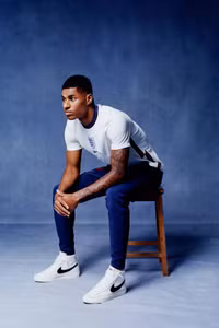 [ẢNH] Dàn sao tuyển Anh khoe áo đấu mới đẹp ngất ngây