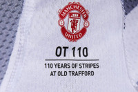 [ẢNH] Cận cảnh áo đấu mới xấu thảm hại của M.U