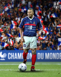 [ẢNH] Các siêu sao đương đại trông thế nào khi mặc áo đấu 