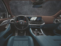 Ngắm BMW XM thế hệ đầu tiên mới ra mắt 