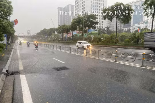 Hà Nội: Nhiều "điểm nóng" úng ngập đã được cải thiện rõ rệt