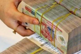 “Nổ” có em trai làm "to" để lừa tiền “bôi trơn” thủ tục hành chính