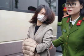 Lời khai về việc nữ Cục trưởng Trần Việt Nga “nói nhỏ” yêu cầu cấp dưới nhận tiền hối lộ